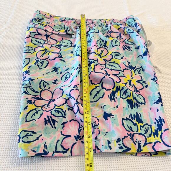 Chubbies Men's Floral Swim trunk Lg 7" inseam - Picture 8 of 11